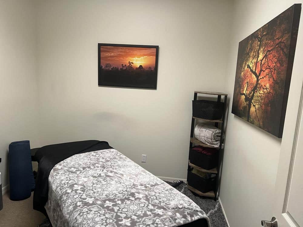 Divine Touch Massage LLC Interior Photo 2